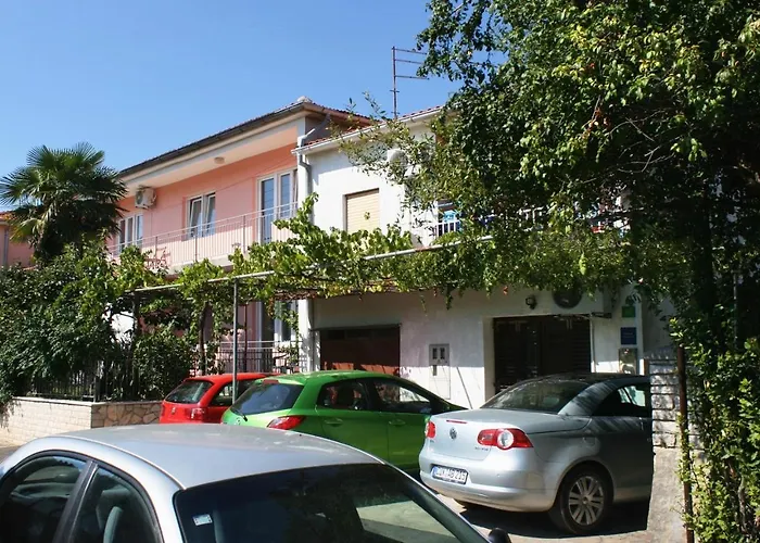 With A Parking Space - 6985 *