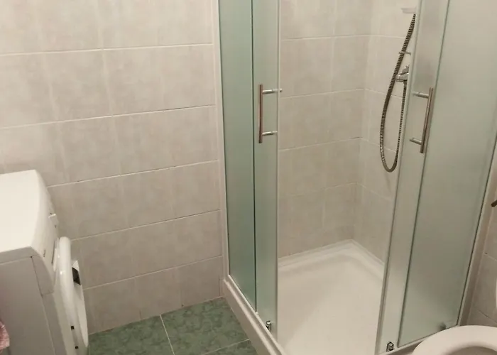 With A Parking Space - 6985 Пула