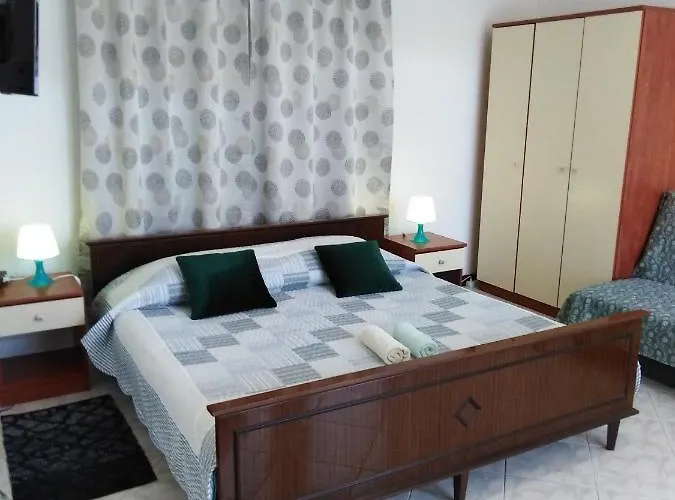 With A Parking Space - 6985 Апартаменты