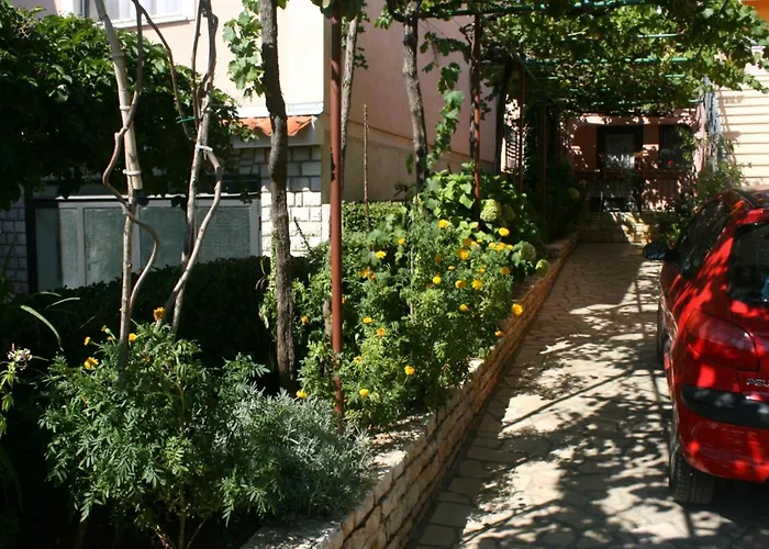 With A Parking Space - 6985 Appartement